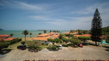 Deluxe House, 4 Bedrooms, Air conditioning, Beachside | Beach/ocean view