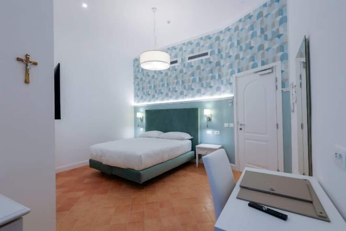 Desk, free WiFi, bed sheets