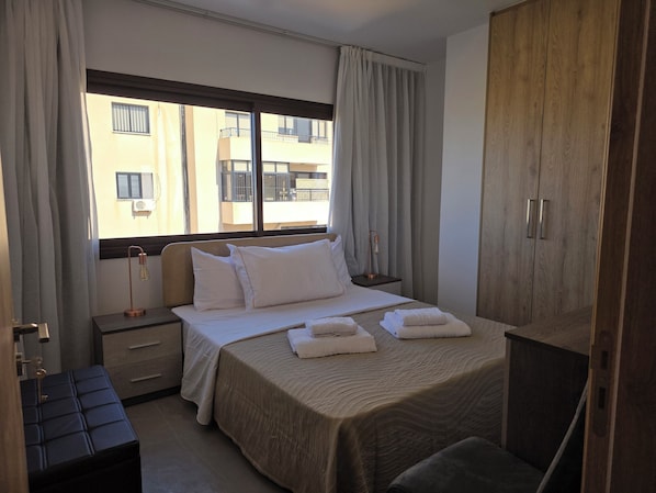 Family Apartment, Partial Sea View