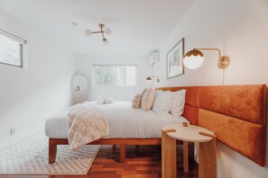 3 多间卧室、办公桌、熨斗/熨衣板、旅行婴儿床