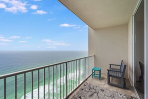 Property grounds - June 8 - 11th Open! Gulf Front! Beautiful condo! (Panama City Beach)
