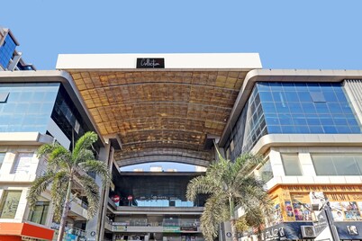 Hotel Solitaire Luxurious AC Rooms Surat