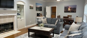 Edge of Cascades Park 3 Bedroom home