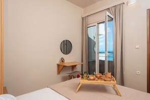 2 quartos, escrivaninha, ferros/tábuas de passar roupa, Wi-Fi