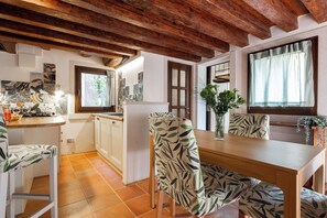 Apartment, Garden View | Living area - Ca' del Majo (Venice)