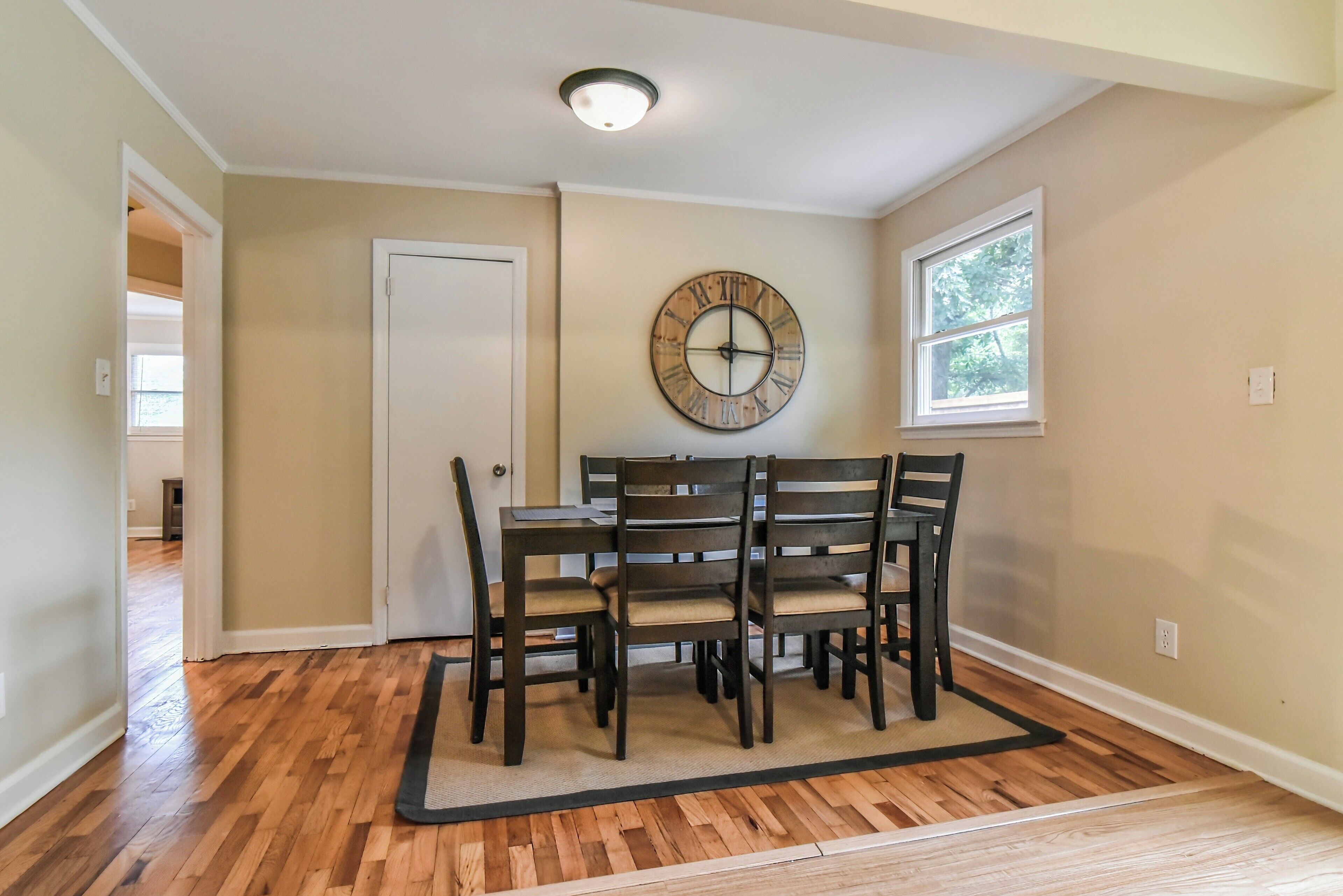 Rumah Khas, 3 kamar tidur, Bebas Asap Rokok, dapur | Makan di kamar