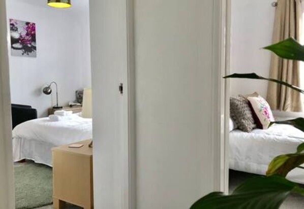 3 chambres, fer et planche à repasser, lit parapluie, Wi-Fi gratuit