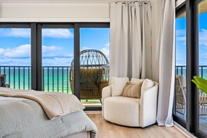 3 bedrooms, iron/ironing board, travel crib, WiFi