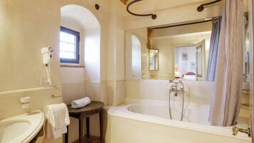 Chambre Double Classique, 1 chambre, vue jardin | Salle de bain