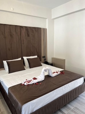 Studio Suite Standar, pemandangan kota | Setrika/meja setrika dan Wi-Fi gratis