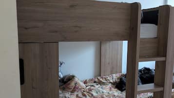 4 chambres, fer et planche Ă  repasser, Wi-Fi, draps fournis