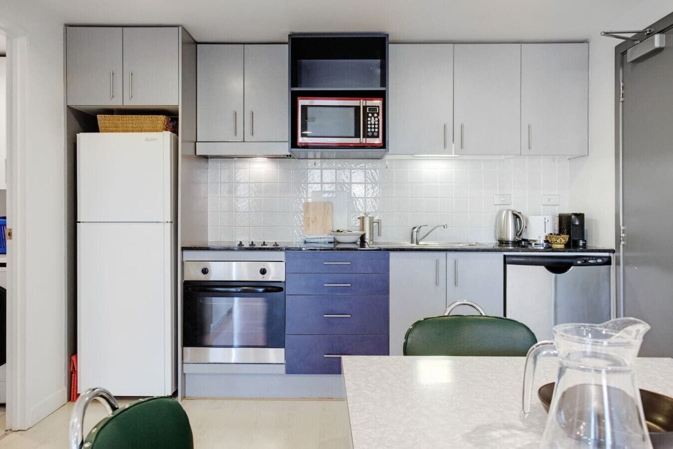 Coffee/tea maker, fridge, microwave, oven