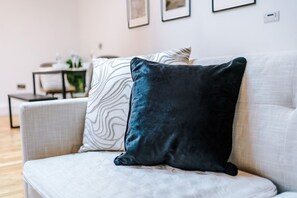 TV - Charming 2 bed in York - Sleeps 6 (York)