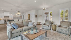 TV, fireplace, offices - On the river with spectacular views of the big Des (Bend)