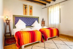 9 soverom, reiseseng for barn, wi-fi og sengetøy