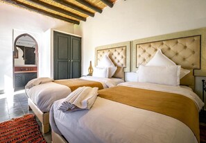 9 quartos, berço de viagem, Wi-Fi, roupa de cama