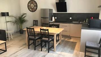 Departamento clásico, vista a la ciudad | Servicio a la habitación