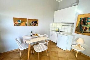 Dining - ArtAps Studio Beachside (Agios Nikolaos)