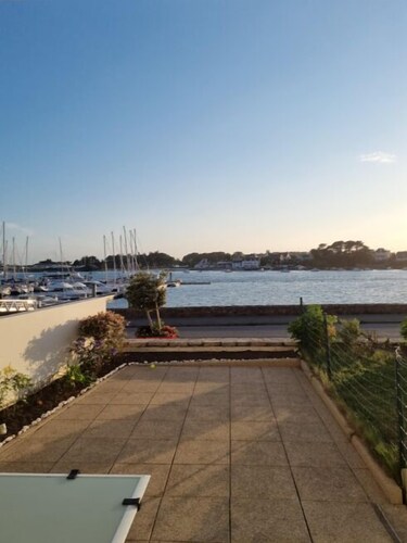 Vacation rental 2 room apartment facing Etel harbor