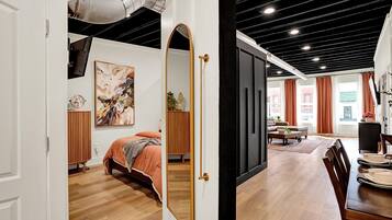 1 dormitorio, escritorio, tabla de planchar con plancha y wifi gratis