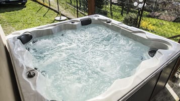 Idromassaggio all'aperto