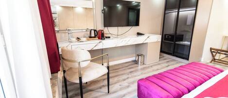 1 bedroom, iron/ironing board, WiFi