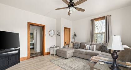 Charming 2-bedroom duplex on 1st floor in brilliant Muncy with AC window units