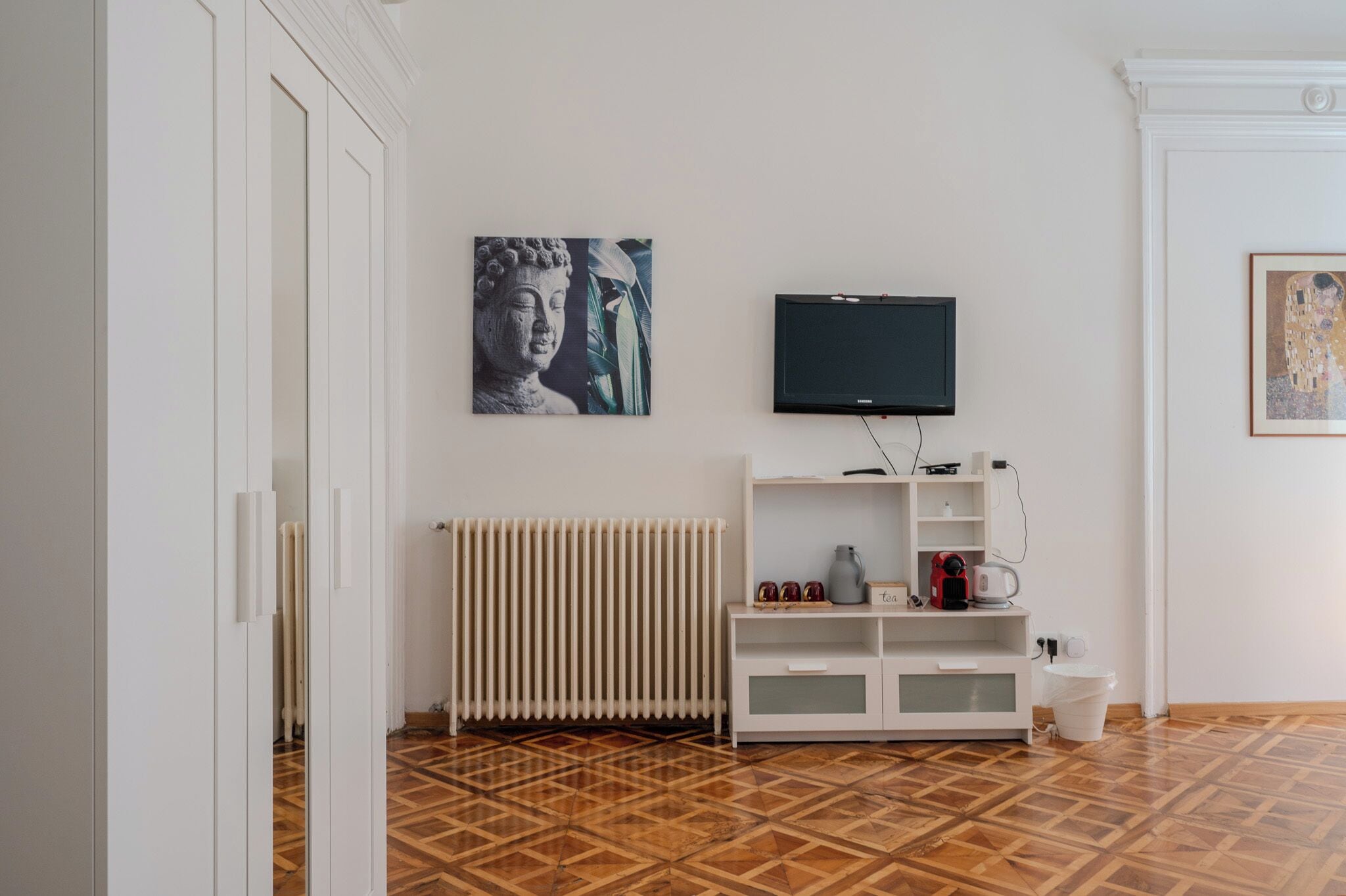 Deluxe Triple Room | Desk, laptop workspace, free WiFi