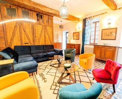 l'Ancestral character house