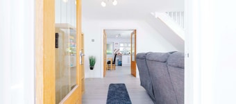 Erin's Cottage in Merthyr Tydfil