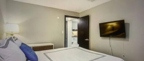 1 chambre, fer et planche Ă repasser, Wi-Fi, literie fournie