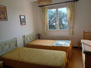 3 bedrooms, iron/ironing board, WiFi - Apartment with terraces in Rayol-Canadel-sur-Mer (Rayol-Canadel-sur-Mer)