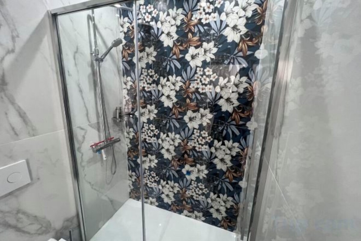 Bathroom | Free toiletries, hair dryer, bathrobes, bidet