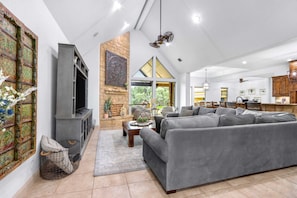 House, Multiple Beds, Pool Access, Pool View (Piece of Haven ) | Living area