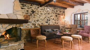 غرفة المعيشة