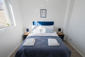 3 bedrooms, iron/ironing board, free WiFi, bed sheets - Derry House - 3 bedroom property (Aberdeen)