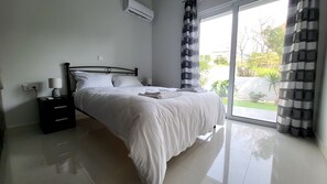 1 soverom, strykejern/-brett, reiseseng for barn og wi-fi (inkludert)