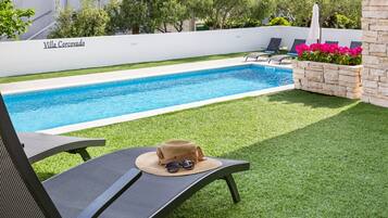 Apartment (Deluxe Two Bedroom Apartment A1) | Outdoor pool | 6 outdoor pools, pool loungers