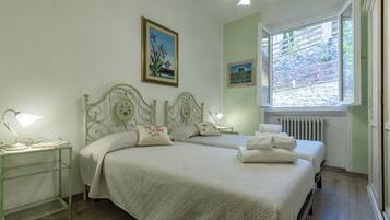 3 Schlafzimmer, Bügeleisen/Bügelbrett, Reisekinderbett, kostenloses WLAN