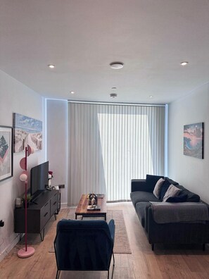 Apartment | Living area | TV