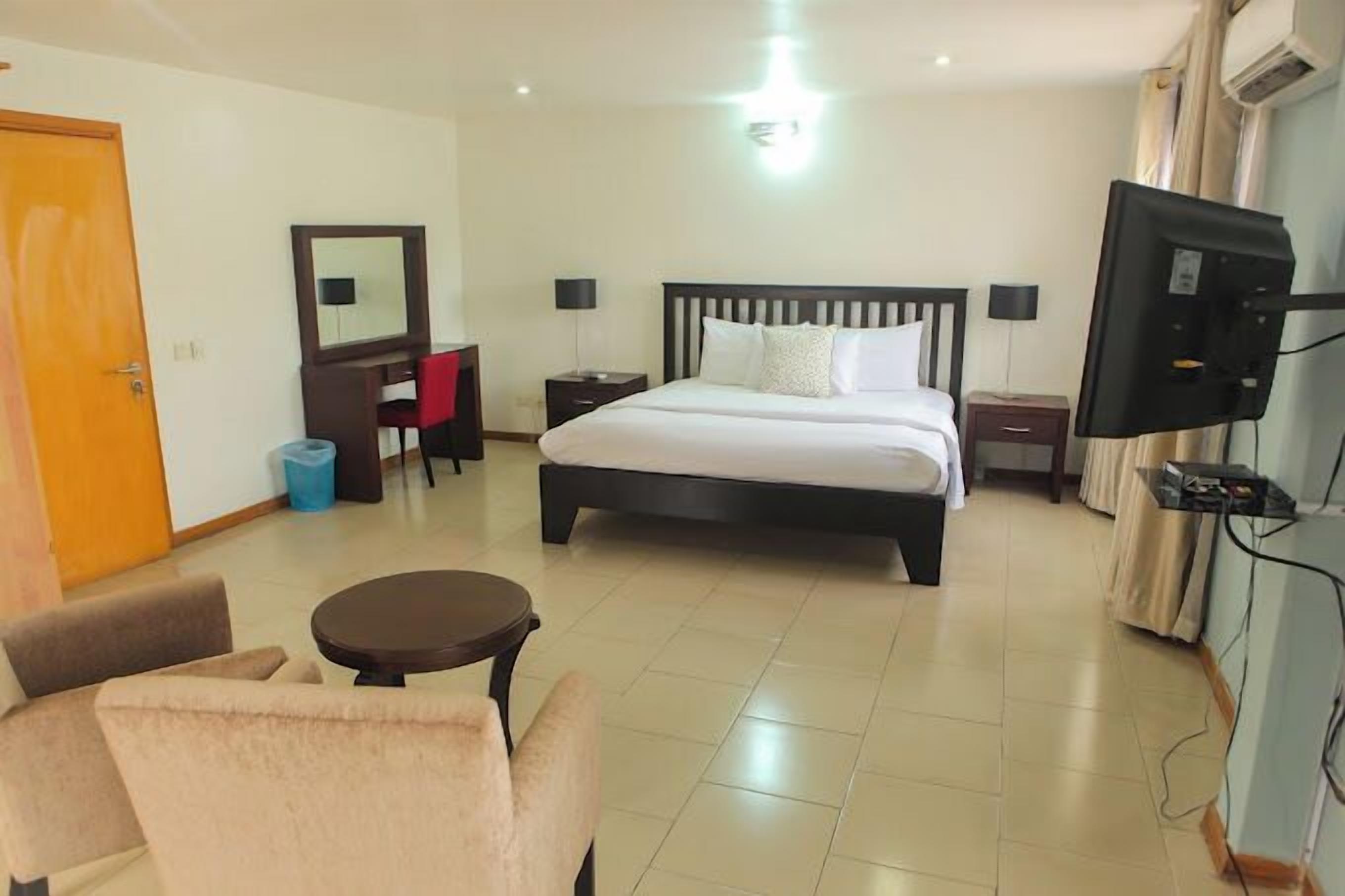 Classic Apartment, Balcony, City View | 1 bedroom, desk, laptop workspace, blackout curtains