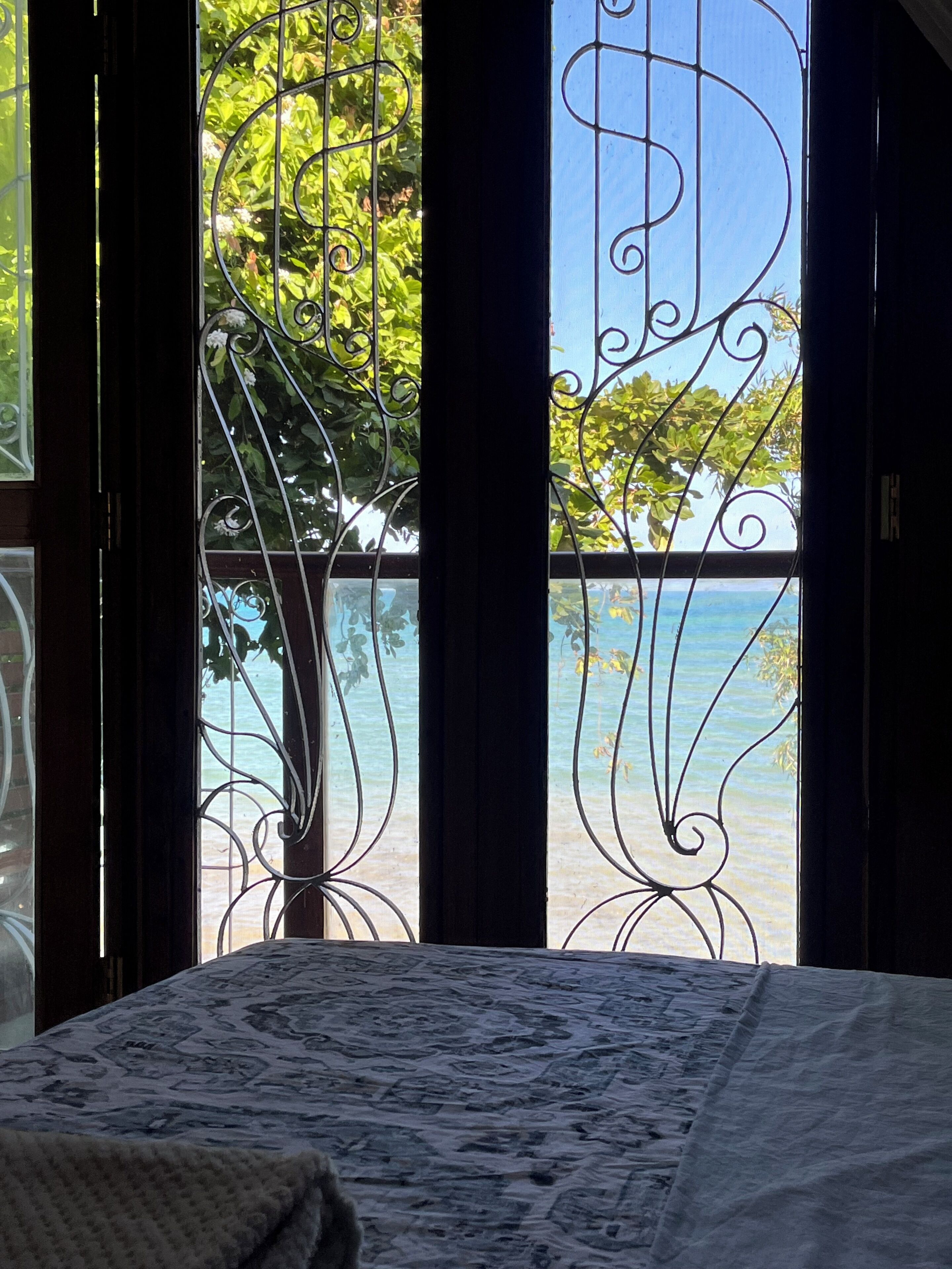 4 habitaciones, escritorio, tabla de planchar con plancha y wifi 