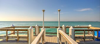 Fabulous Florida Keys Oceanfront Townhouse #10