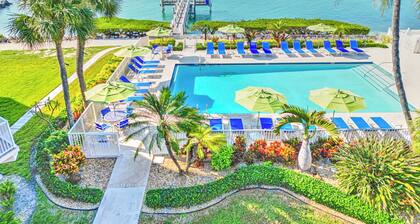 Family friendly 2bedroom+bunkroom/2.5bath oceanfront condo