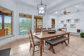 Huis, Meerdere bedden, toegang tot zwembad, uitzicht op zwembad (The Haven) | Dineren