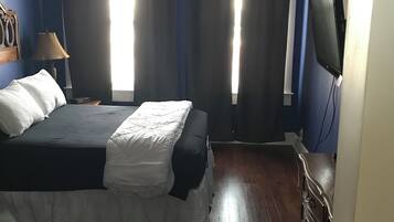 2 makuuhuonetta, silitysrauta/-lauta, Wi-Fi, vuodevaatteet