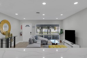 Smart-tv och bordsfotboll