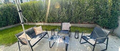 Appartement classique, vue sur le jardin | Terrasse/patio