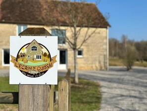 Exterior detail - Gîte Nature et Pêche (Cuissai)