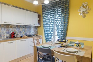 Deluxe-Apartment, Balkon | Eigene Küche